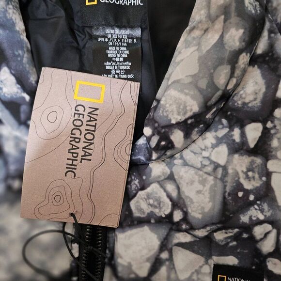 Disney National Geographic Avalanche Puffer Jacket XXL Black White - Picture 7 of 9